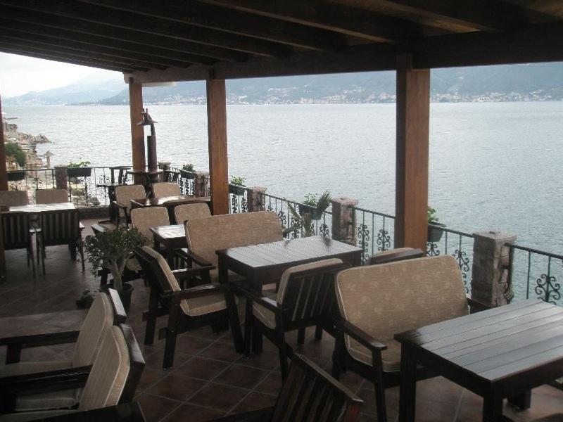 Hotel Anderba Krasići Kültér fotó