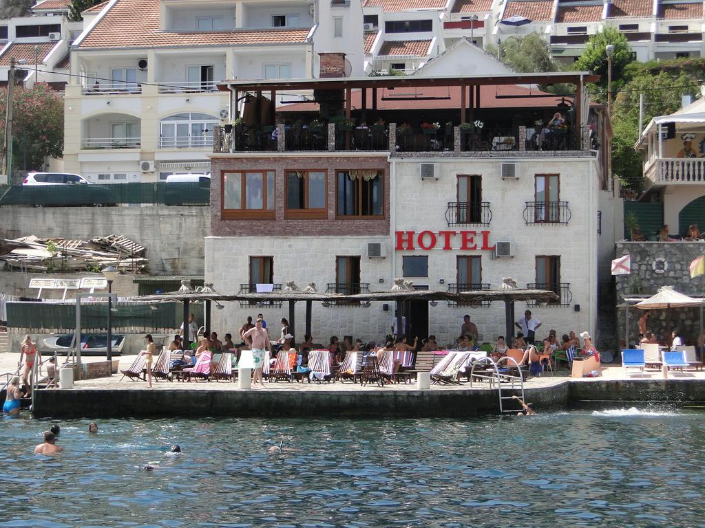 Hotel Anderba Krasići Kültér fotó