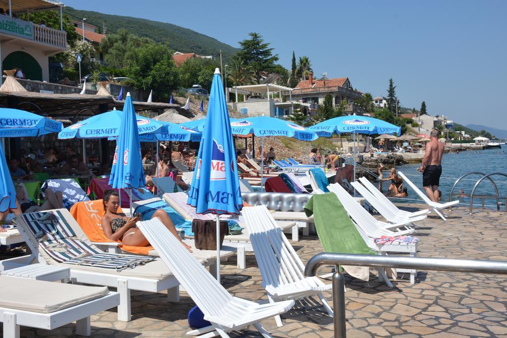 Hotel Anderba Krasići Kültér fotó