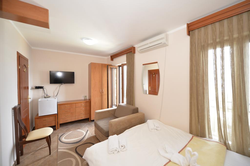 Hotel Anderba Krasići Kültér fotó