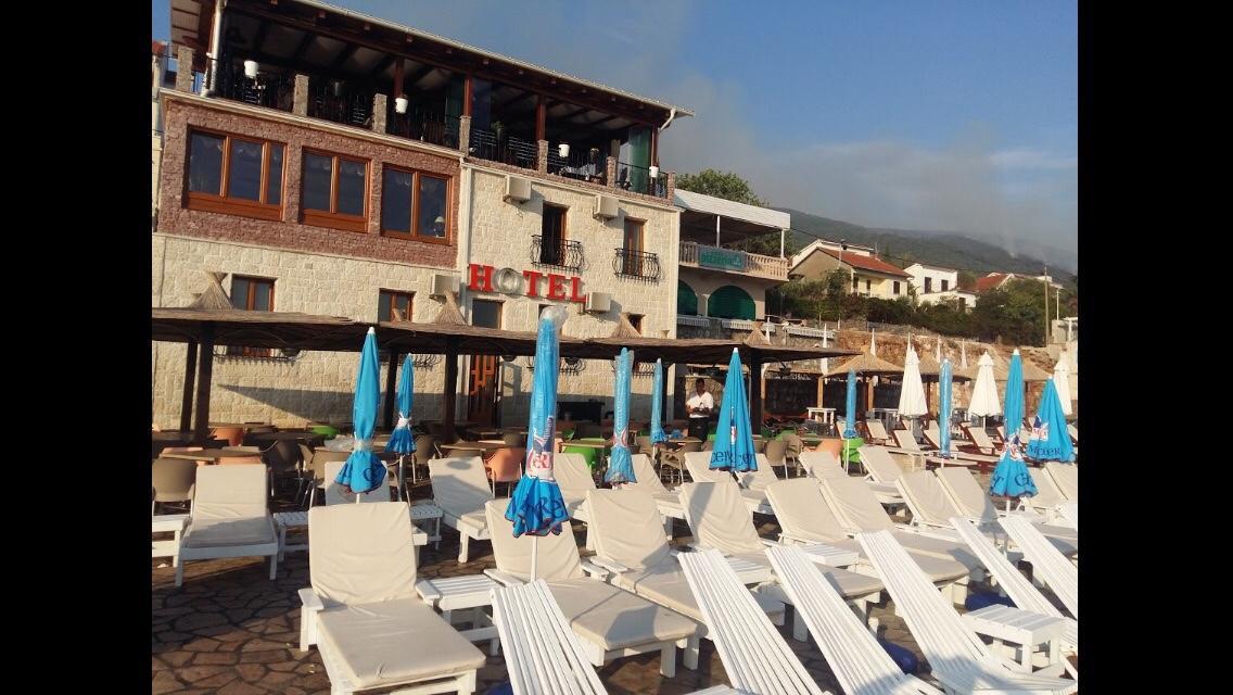 Hotel Anderba Krasići Kültér fotó